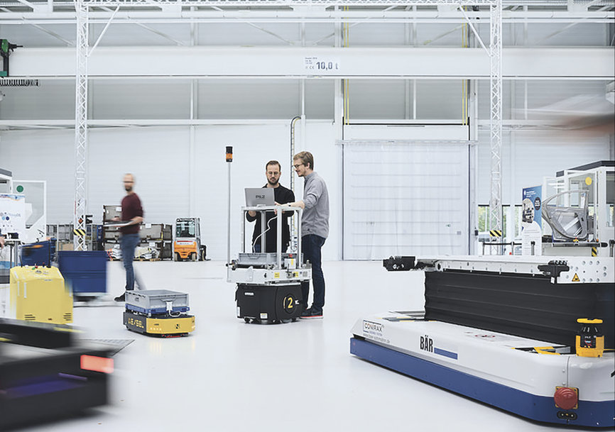 Pilz is expanding its offer for safe applications of automated guided vehicle systems - Efficient manager for safe intralogistics